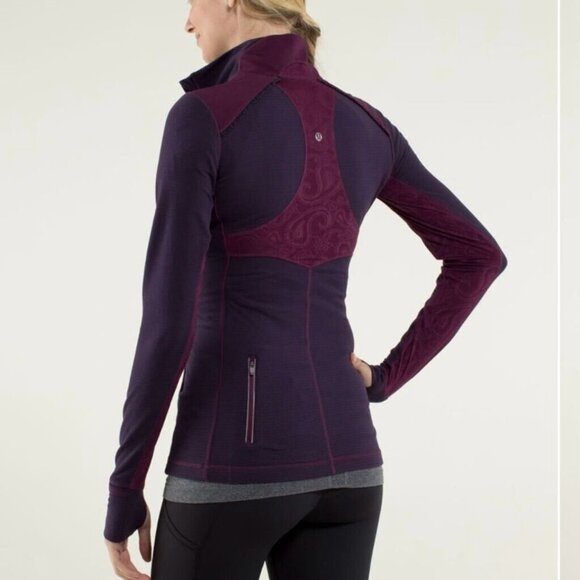 ✖️Unavailable✖️Lululemon 3/4 zip sweater - Picture 2 of 10